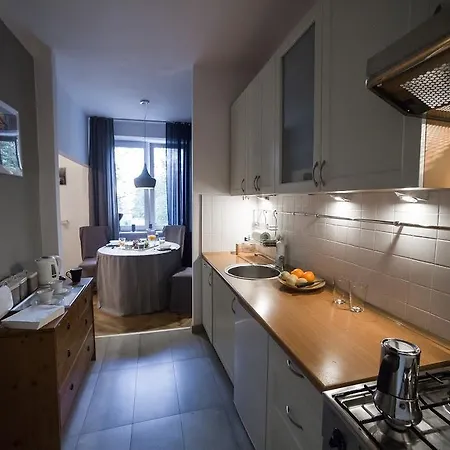 Stylish Budget Apartment *